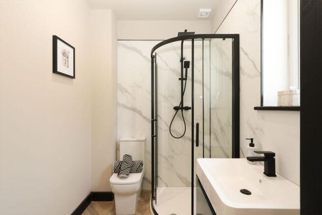3 bed Terraced for sale Image 12