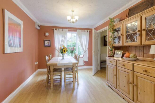 Dining room.jpg