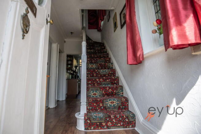 3 bed Semi-Detached for sale Image 6