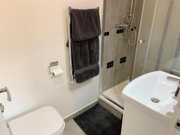 En Suite landscape.JPG