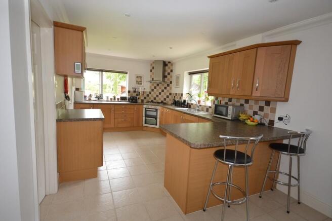 Photo 10