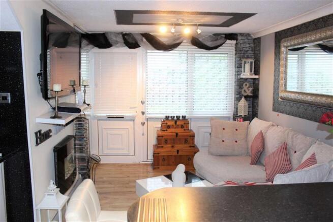 Living Room/Kitchen