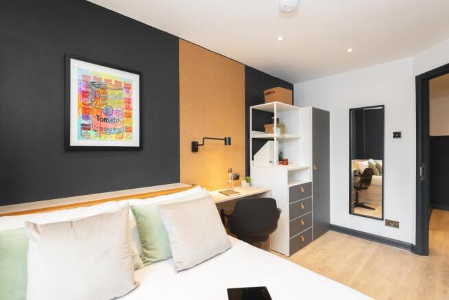 3. 44a Peveril Street - Bedroom O