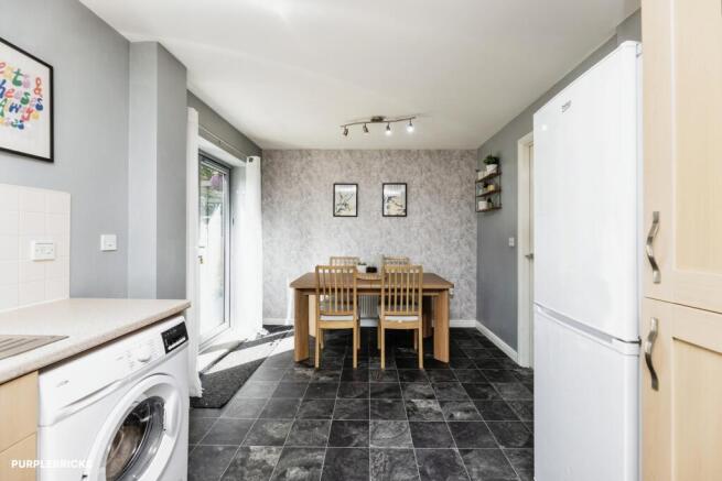 3 bed Town House for sale Image 6