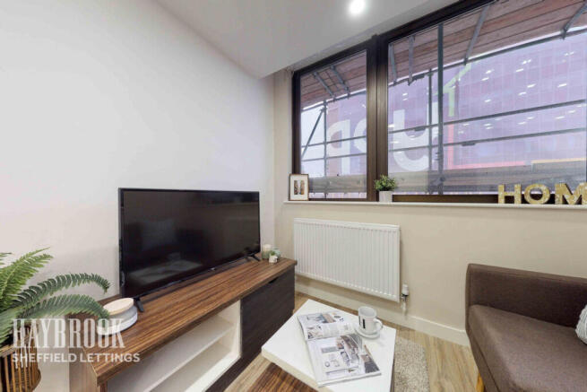 2 bed Apartment to rent Image 5