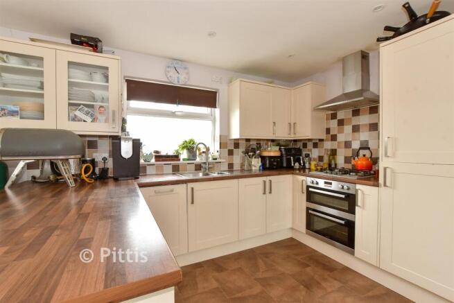 Kitchen/ Living Room