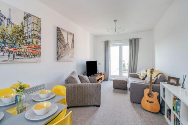 Lounge / Kitchen