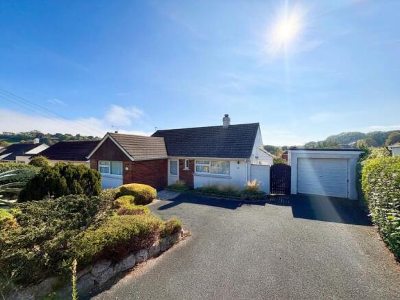 2-bed bungalow on Brunel Park, Torquay, £290,000