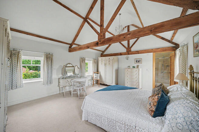 4 bed Barn Conversion for sale Image 10
