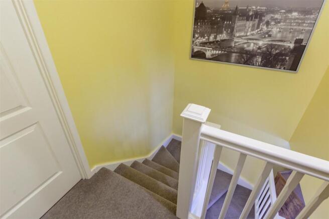 FIRST FLOOR LANDING