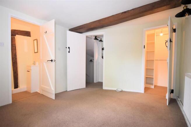 Bedroom 1.jpg