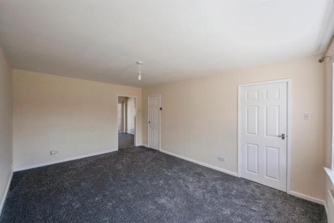 3 bed Semi-Detached for sale Image 5