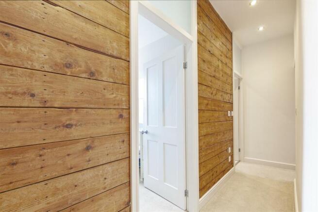 Hallway-1.jpg