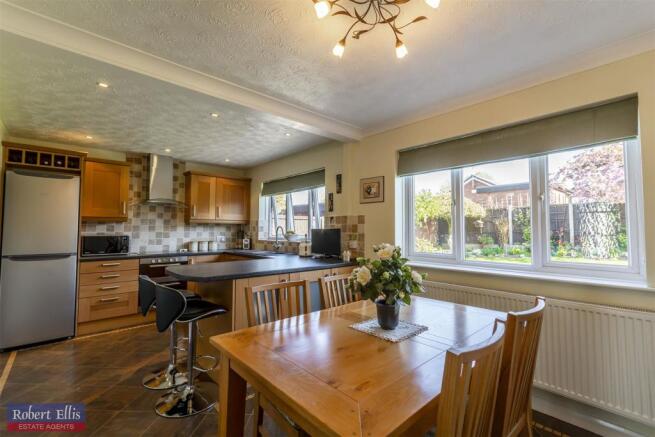 dining kitchen.jpg