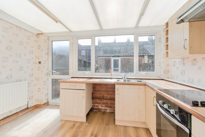 2 bed Terraced for sale Image 9