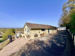 43, Woodway, Plymouth PL9 8TR
