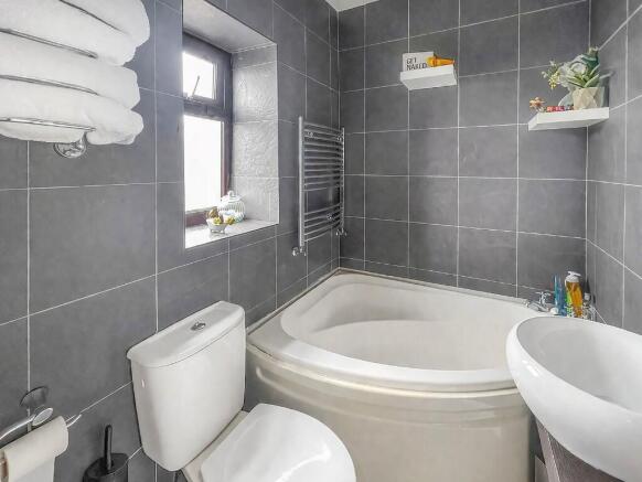 2 bed Semi-Detached for sale Image 8