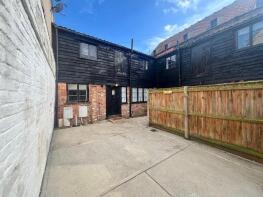 21, Stable Cottages, Trinity Place, Great Yarmouth NR30 3HA