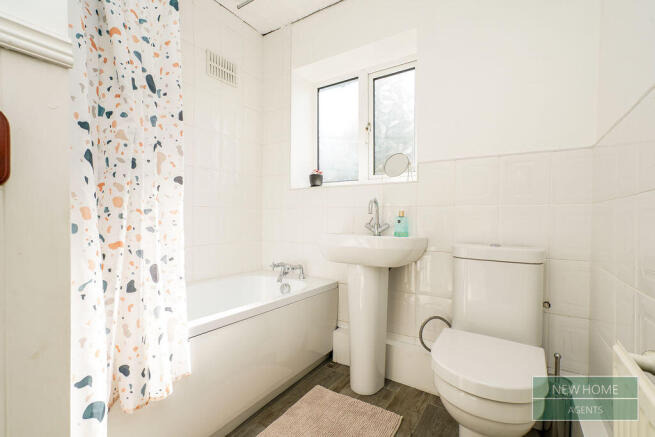 3 bed Semi-Detached for sale Image 12