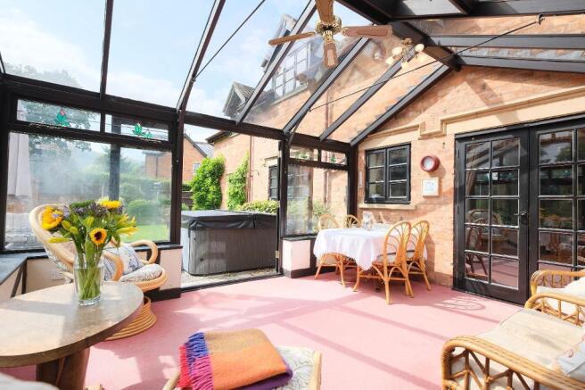 Conservatory out to hot tub!