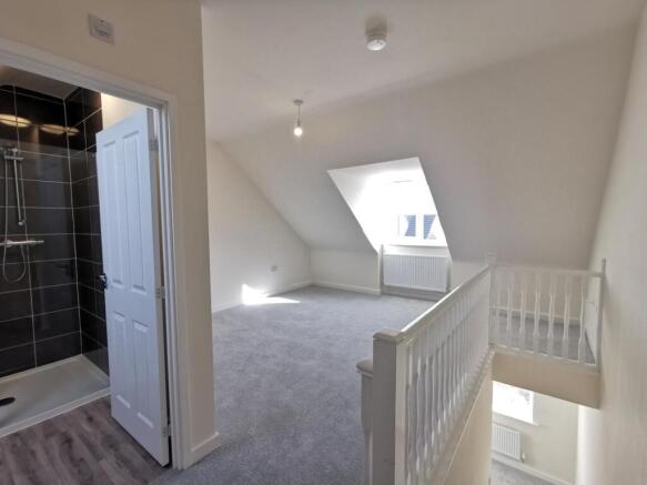 3 bed Semi-Detached for sale Image 6