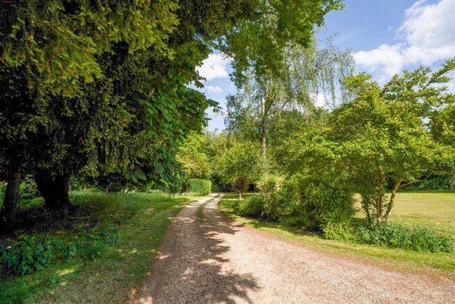 Flat 5 - Driveway