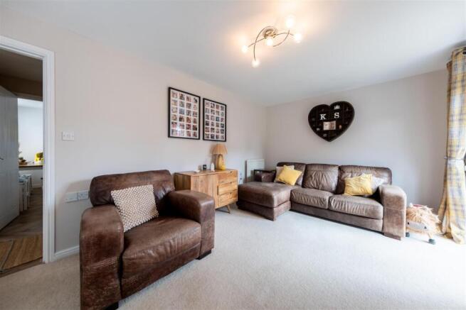 23 Pinewood Road-002.jpg