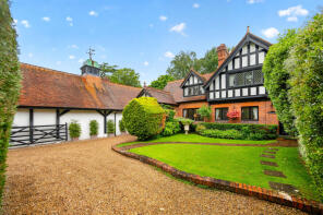 Rufforth, Thicket Grove, Maidenhead SL6 4LW