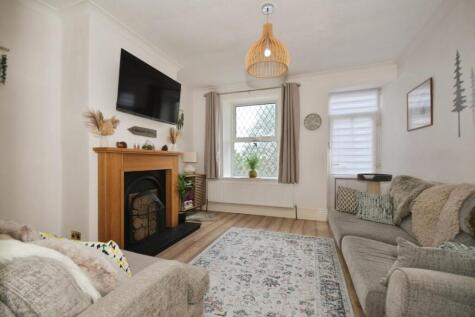 Penistone Road, Grenoside, S35