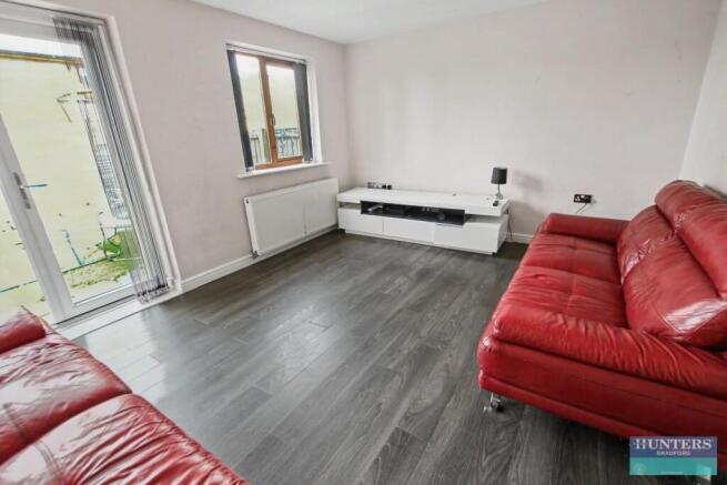 3 bed Town House for sale Image 5