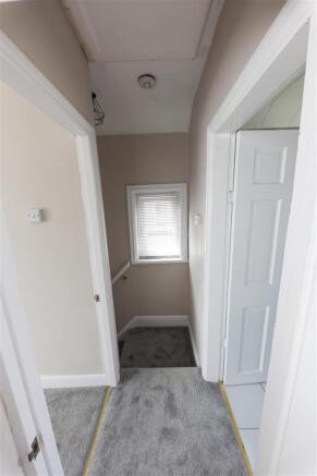 2 bed Semi-Detached for sale Image 8