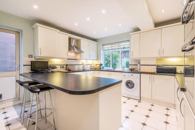 Kitchen (2)