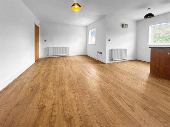 Living Room 2 .jpg