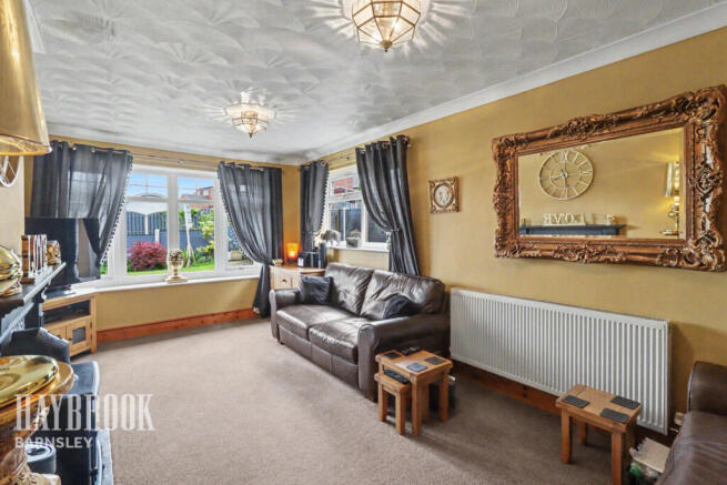 3 bed Detached Bungalow for sale Image 4