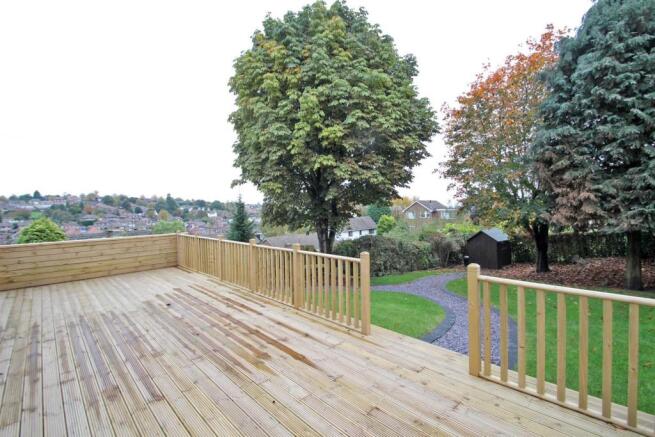 DECKING