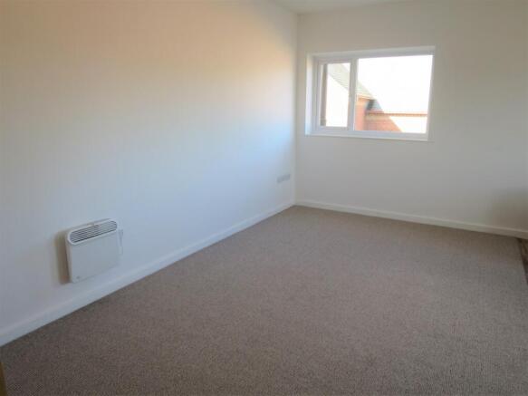 2 bed Apartment to rent Image 8