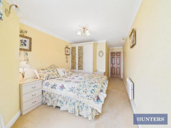 2 bed Flat for sale Image 9