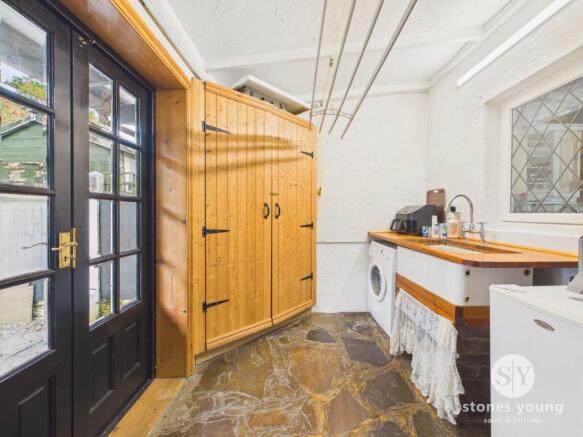 2 bed Semi-Detached for sale Image 9