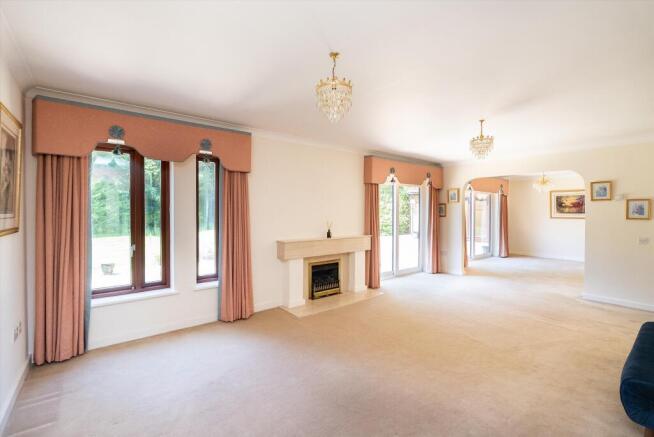 Littleworth Lane, Esher, Surrey KT10 photo 4