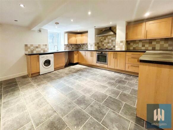 2 bed Terraced to rent Image 11