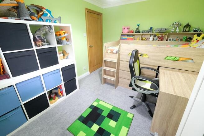 BEDROOM 2