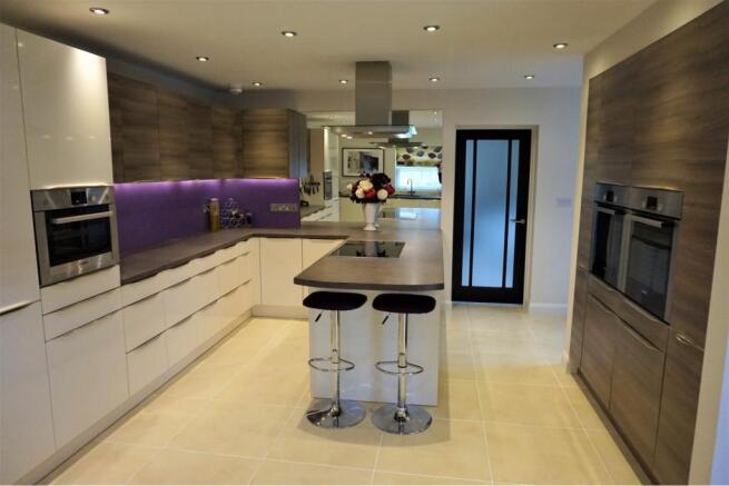 Kitchen / Breakfast