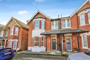35, Coronation Road, Cowes PO31 7JY