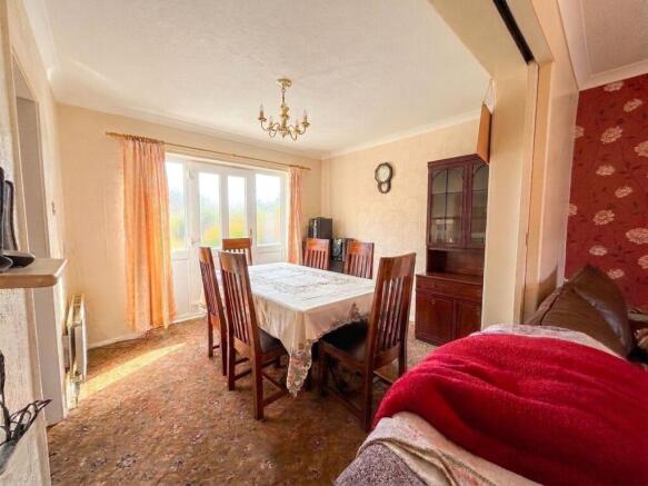 3 bed Semi-Detached for sale Image 7