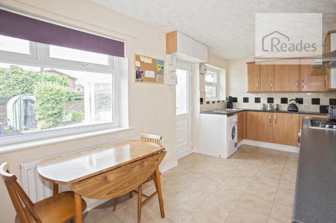 Kitchen/b\'fast rm