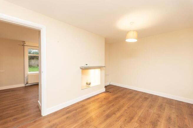 3 bed Semi-Detached for sale Image 5