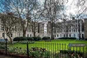 Flat B, 11, Albert Square, London SW8 1BT