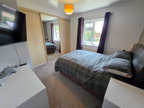 3 bed Semi-Detached for sale Image 11
