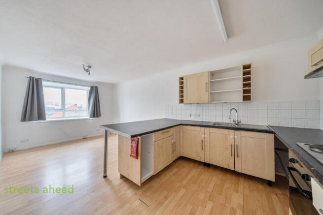 2b59421a-de35-4fe...