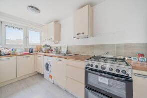 44, Heylyn Square, London E3 2DW